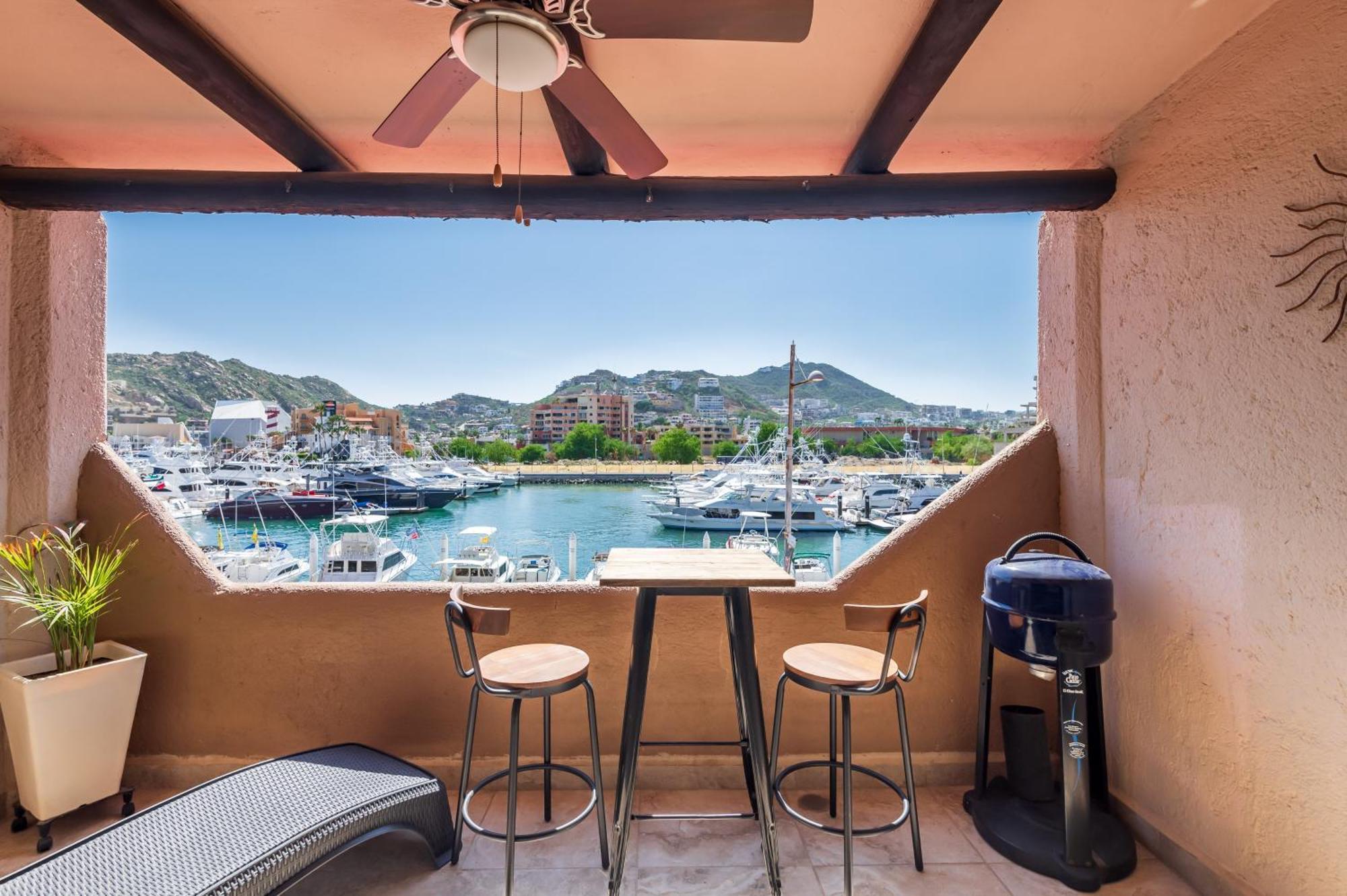 Marina Cabo Plaza Town & Beach Condos Cabo San Lucas Exterior photo